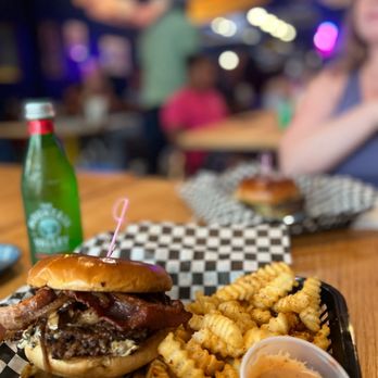 Heff's Burger Club signature dishes Lady Killer
Piggy Wiggy
Crinkle Cuts